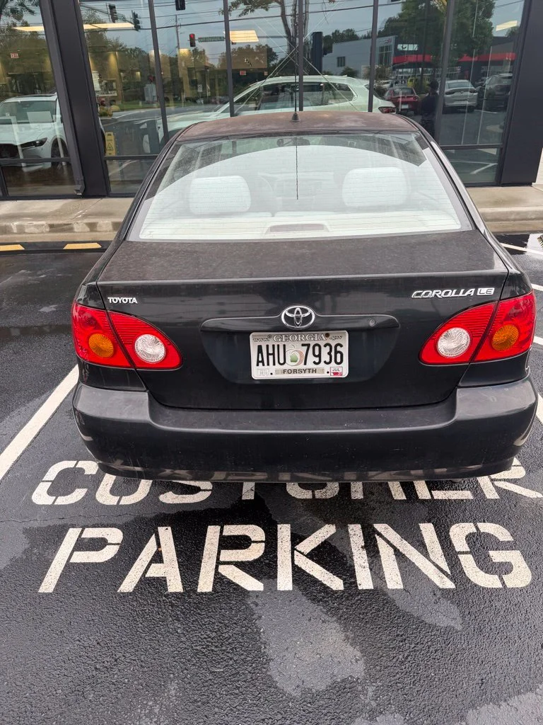 Used 2003 Black Toyota LE image 5