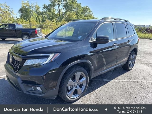 Used 2021 Crystal Black Pearl Honda Touring image 3
