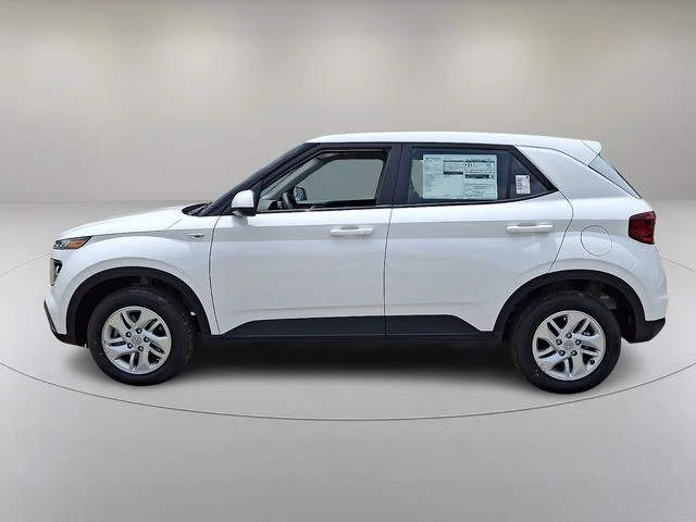 New 2026 White Hyundai SE image 4