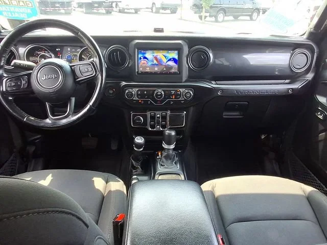 Used 2021 Green Jeep Sport Altitude 4x4 image 26