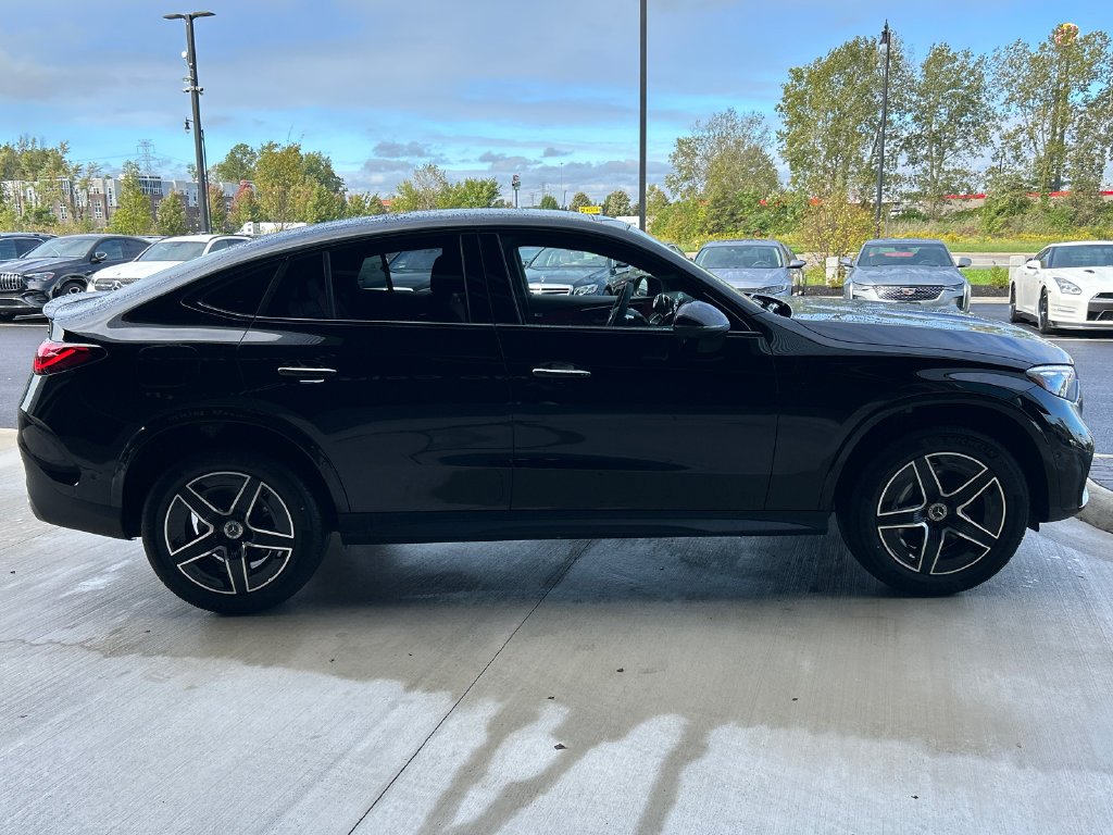 New 2027 Black Mercedes-Benz GLC 300 image 9