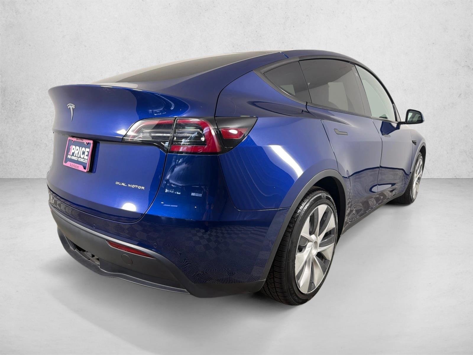 Used 2020 Blue Tesla Long Range image 5