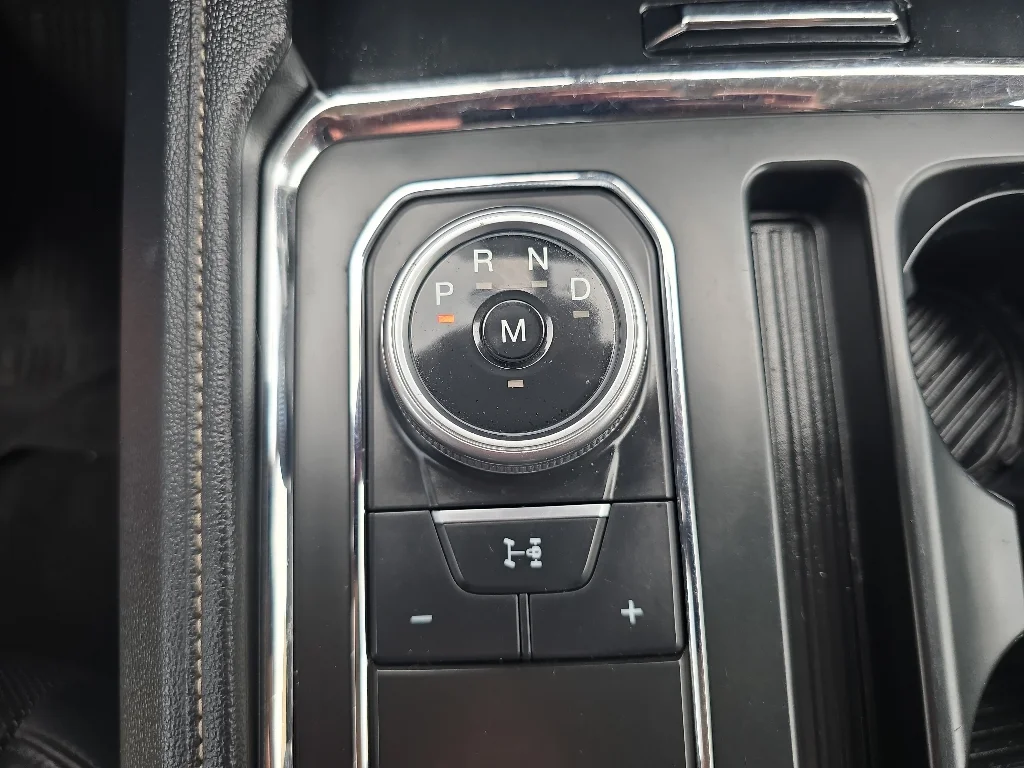 Used 2024  Ford XLT image 24