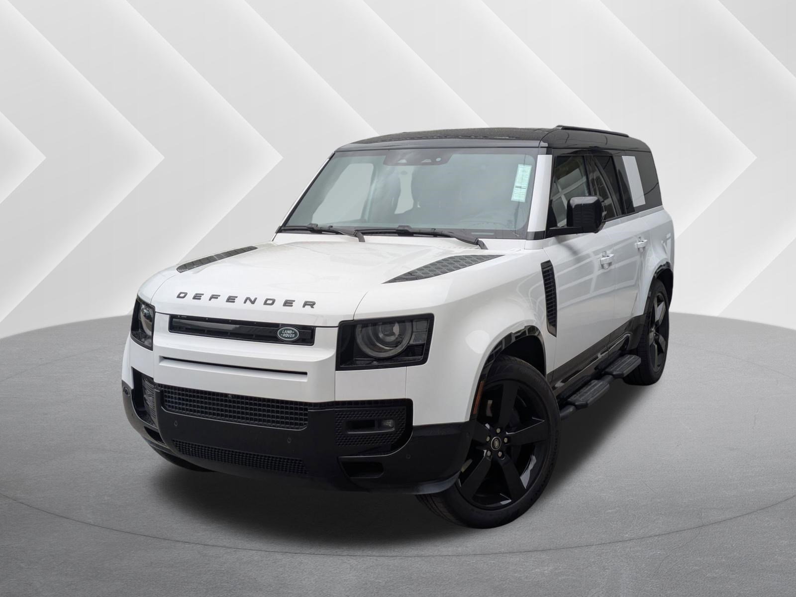 2025 Land Rover Defender 130 X-Dynamic SE P400's photo