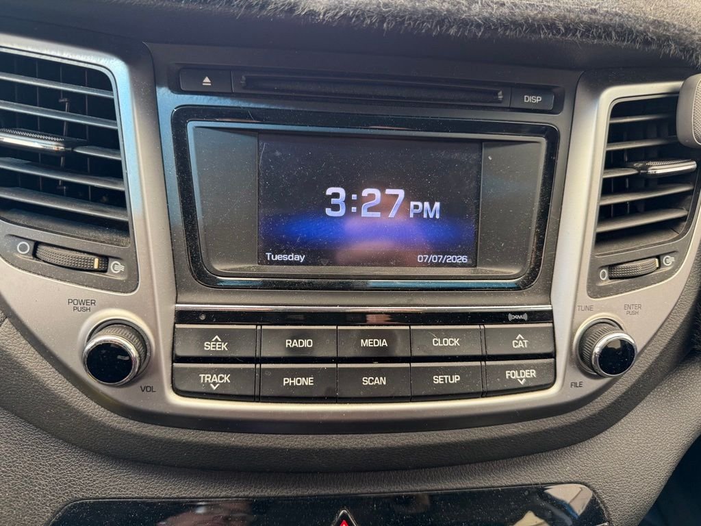 Used 2016 Caribbean Blue Hyundai SE image 22