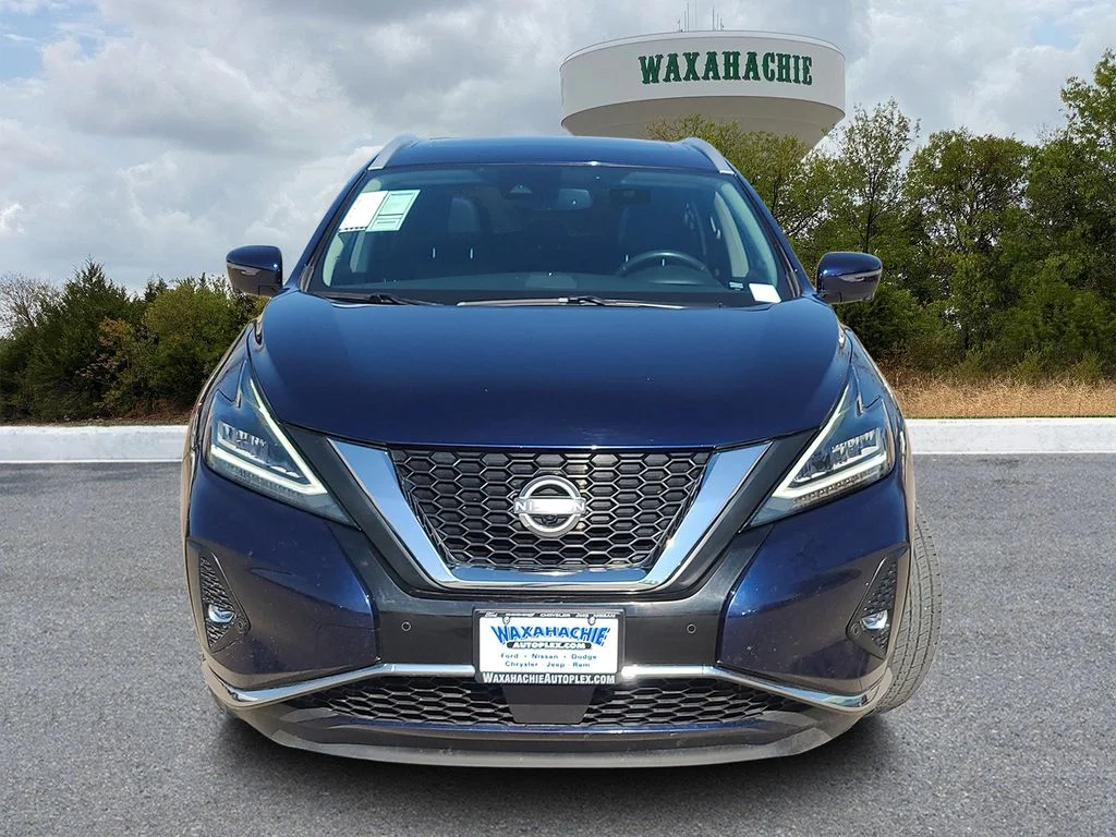 Used 2023 Blue Nissan Platinum image 2