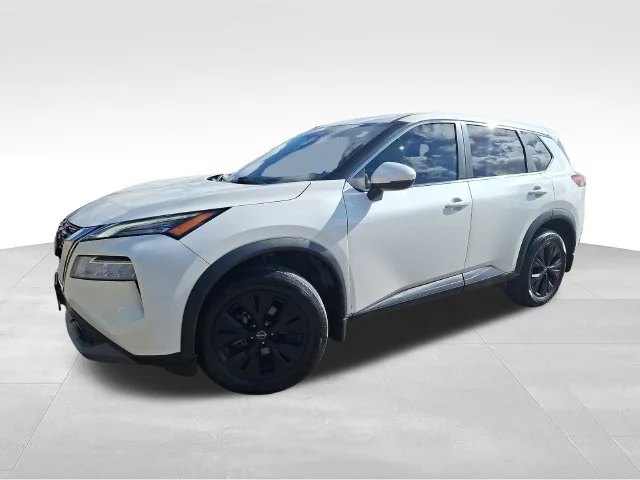 Used 2022 White Nissan SV image 3