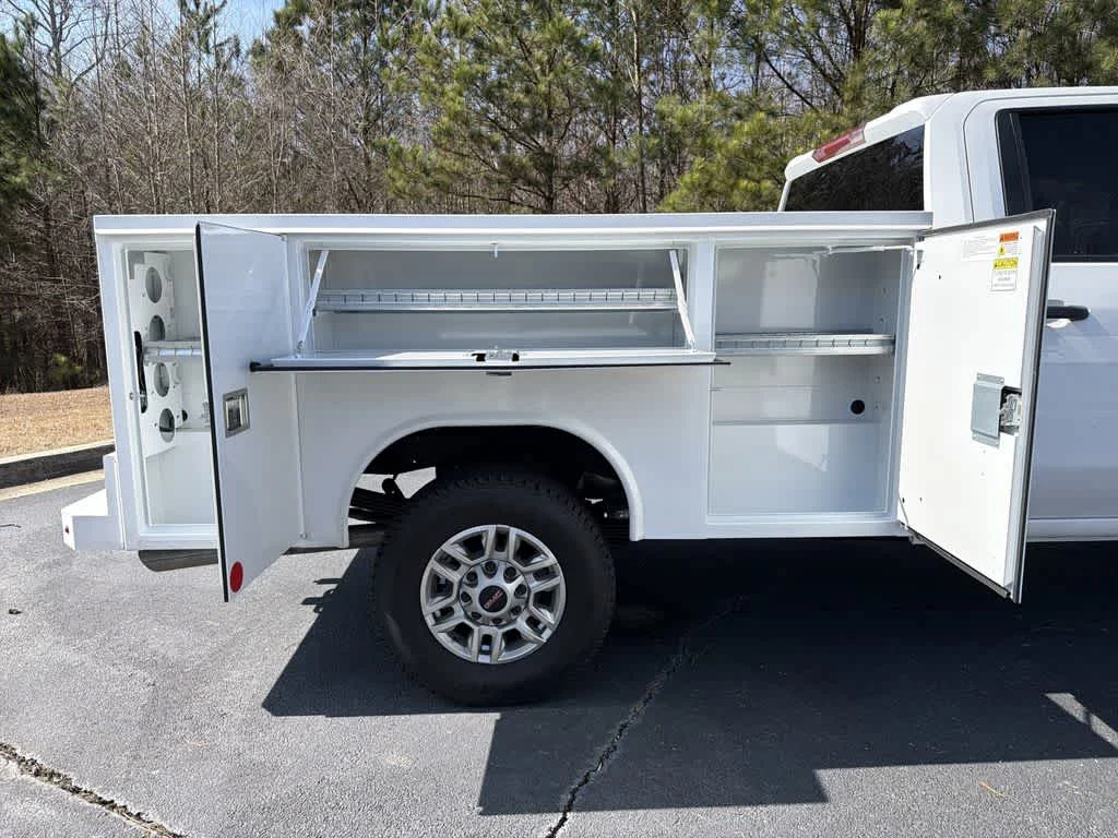 New 2026 Summit White GMC Pro image 15