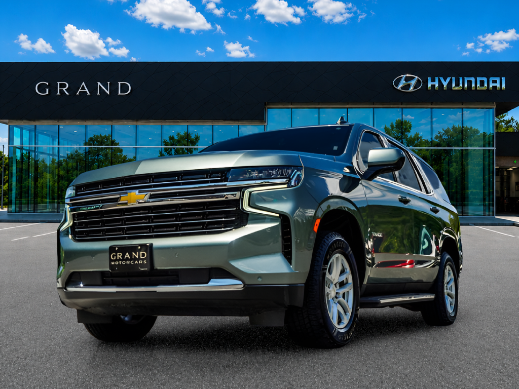 Used 2024 Green Chevrolet LT image 1