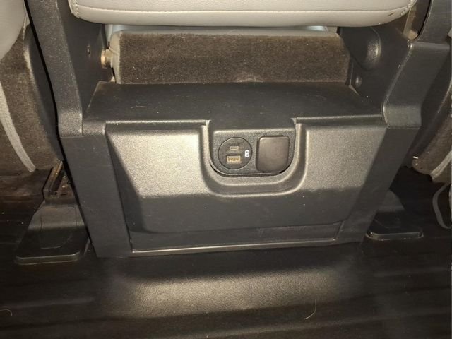 Used 2022 White Ford XL image 17
