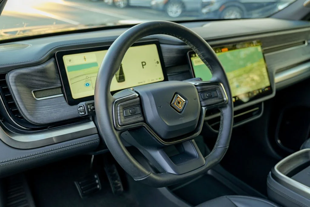 Used 2025 Green Rivian Adventure Dual Motor Standard Pack image 20