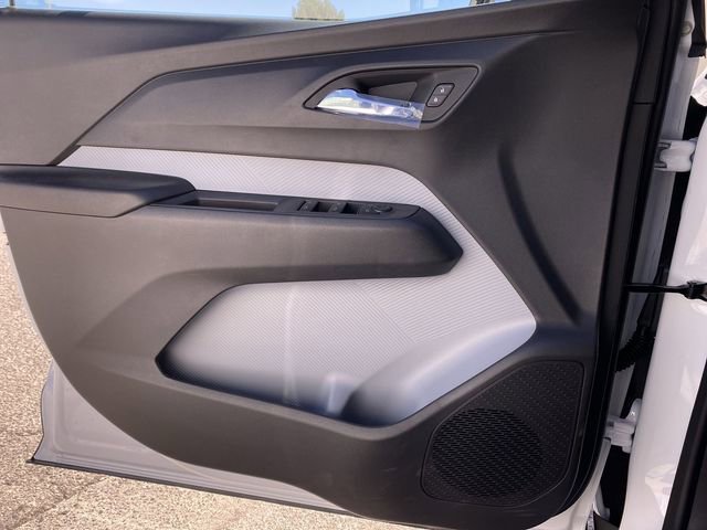 2027 Chevrolet Bolt LT - Photo 29