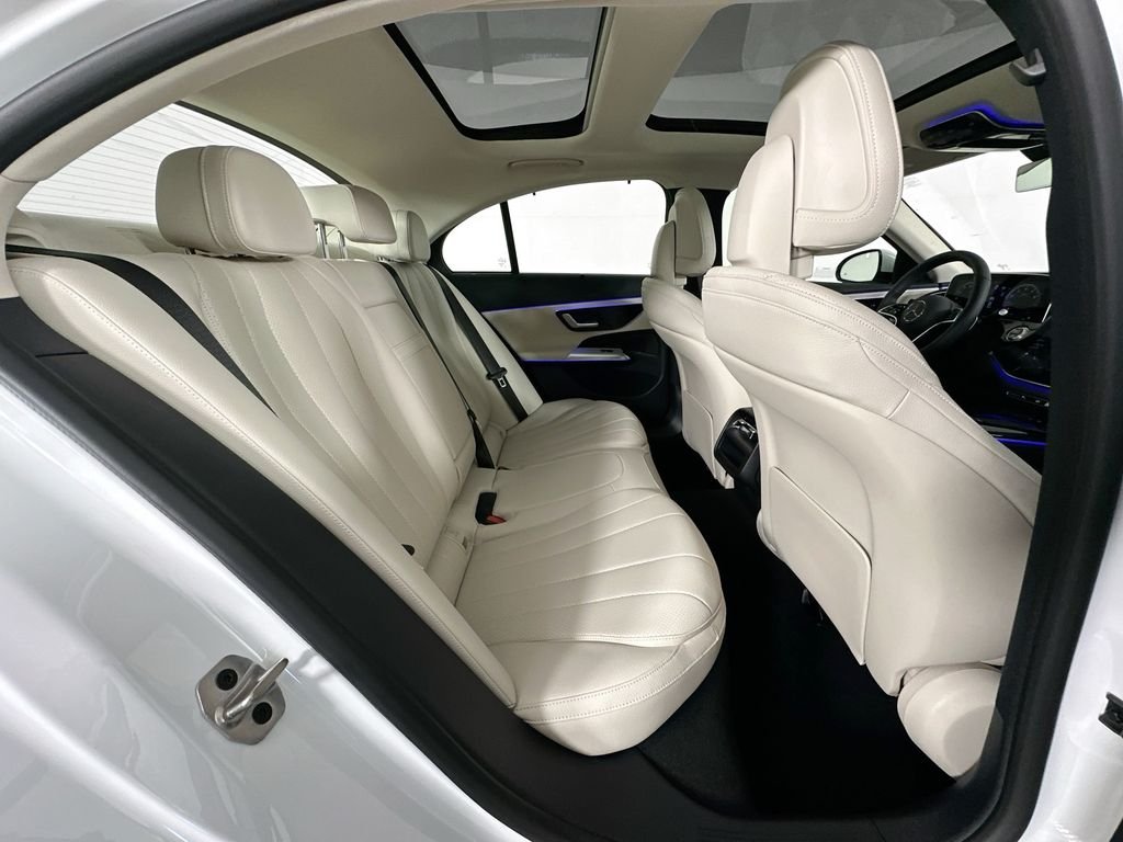 New 2026 MANUFAKTUR Moonlight White Metallic Mercedes-Benz E 350 image 28
