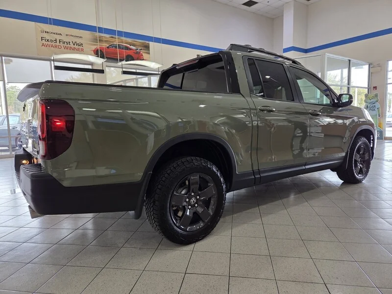 New 2026 Ash Green Metallic Honda TRAILSPORT AWD image 4