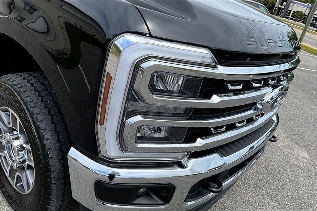 Used 2026 Black Ford Lariat image 33