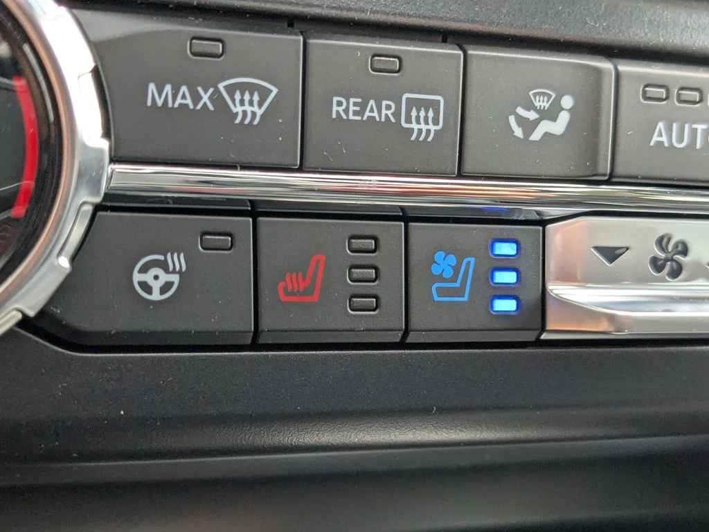 New 2026 Agate Black Metallic Ford Lariat image 22