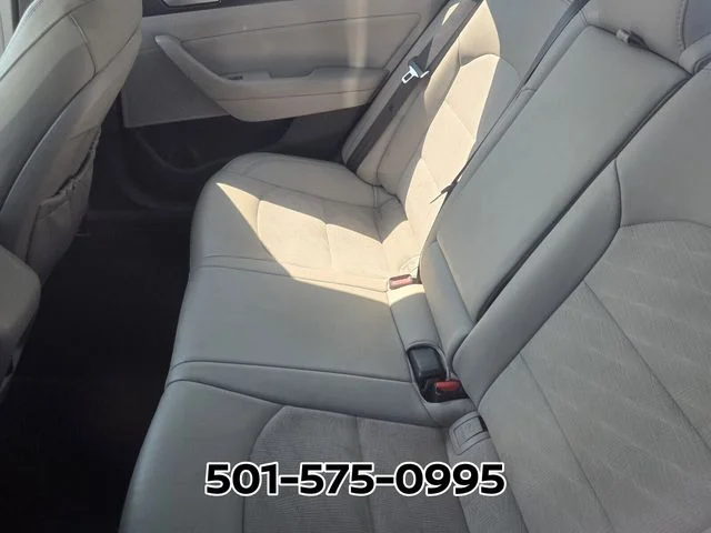 Used 2016 Silver Hyundai Sport image 10