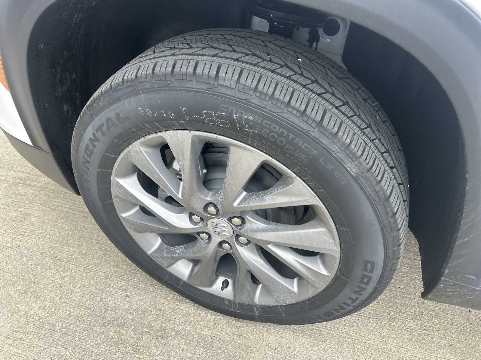 New 2026 Summit White Buick Preferred image 32