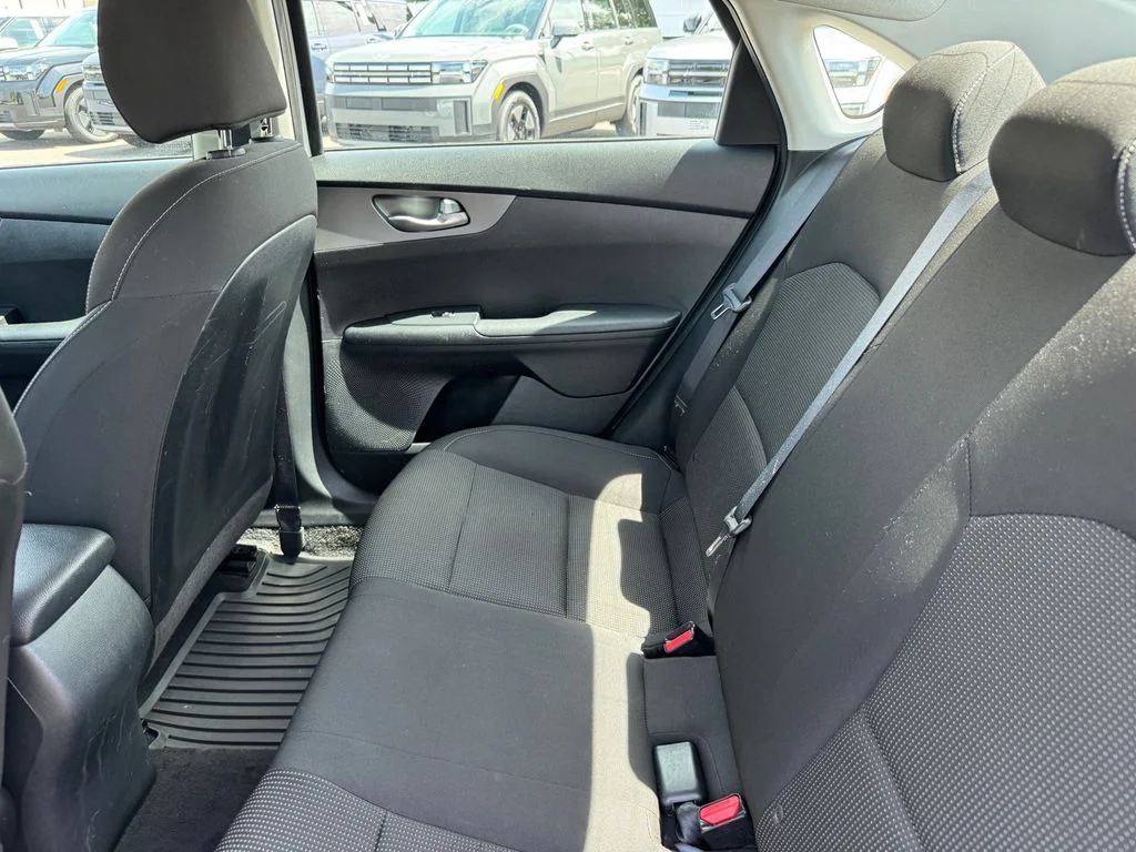 Used 2020 White Kia FE image 8