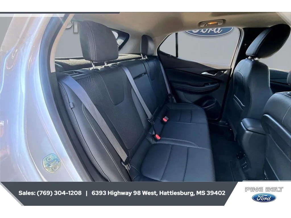 Used 2023 White Frost Tricoat Buick Essence image 20