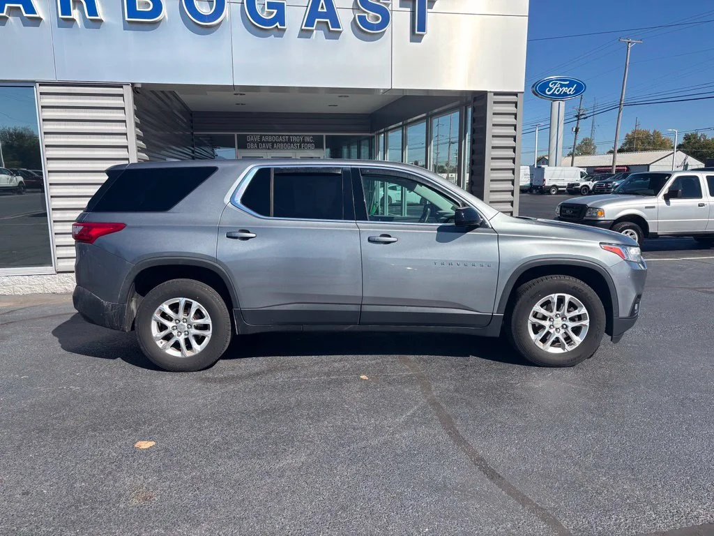 Used 2019 Gray Chevrolet LS image 4