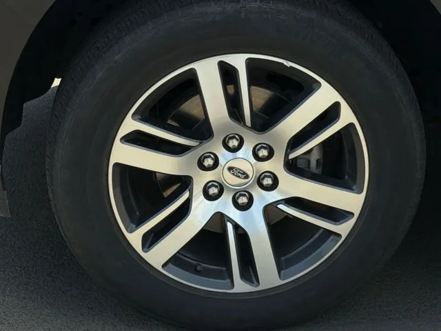 Used 2024 Gray Ford Limited image 17