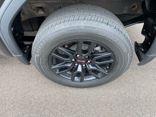 Used 2024 Black GMC Elevation image 9