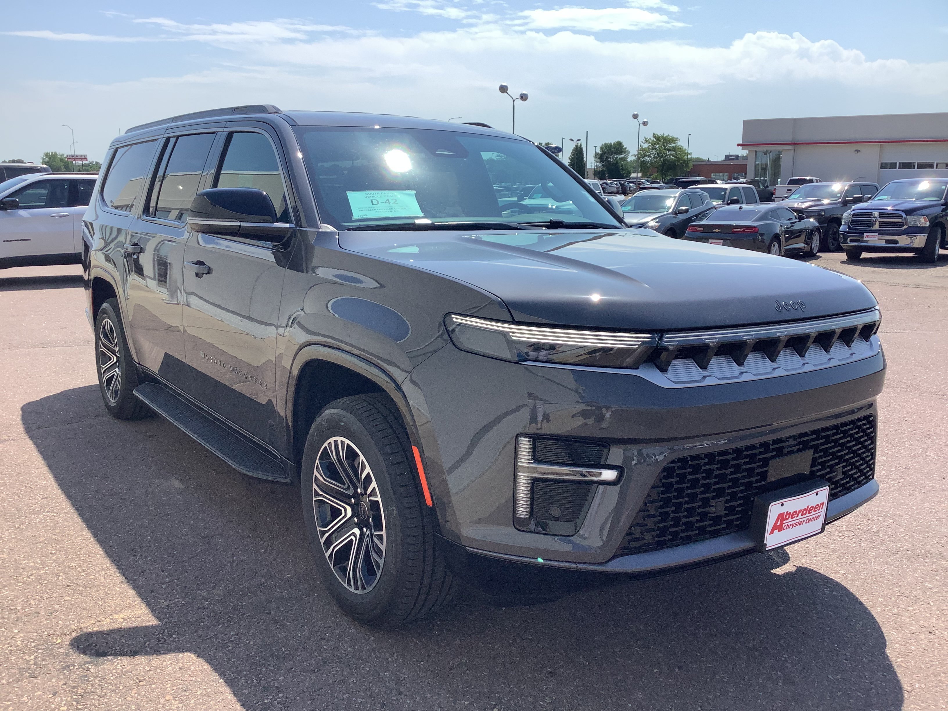 New 2026 Baltic Gray Metallic Clearcoat Jeep  image 4
