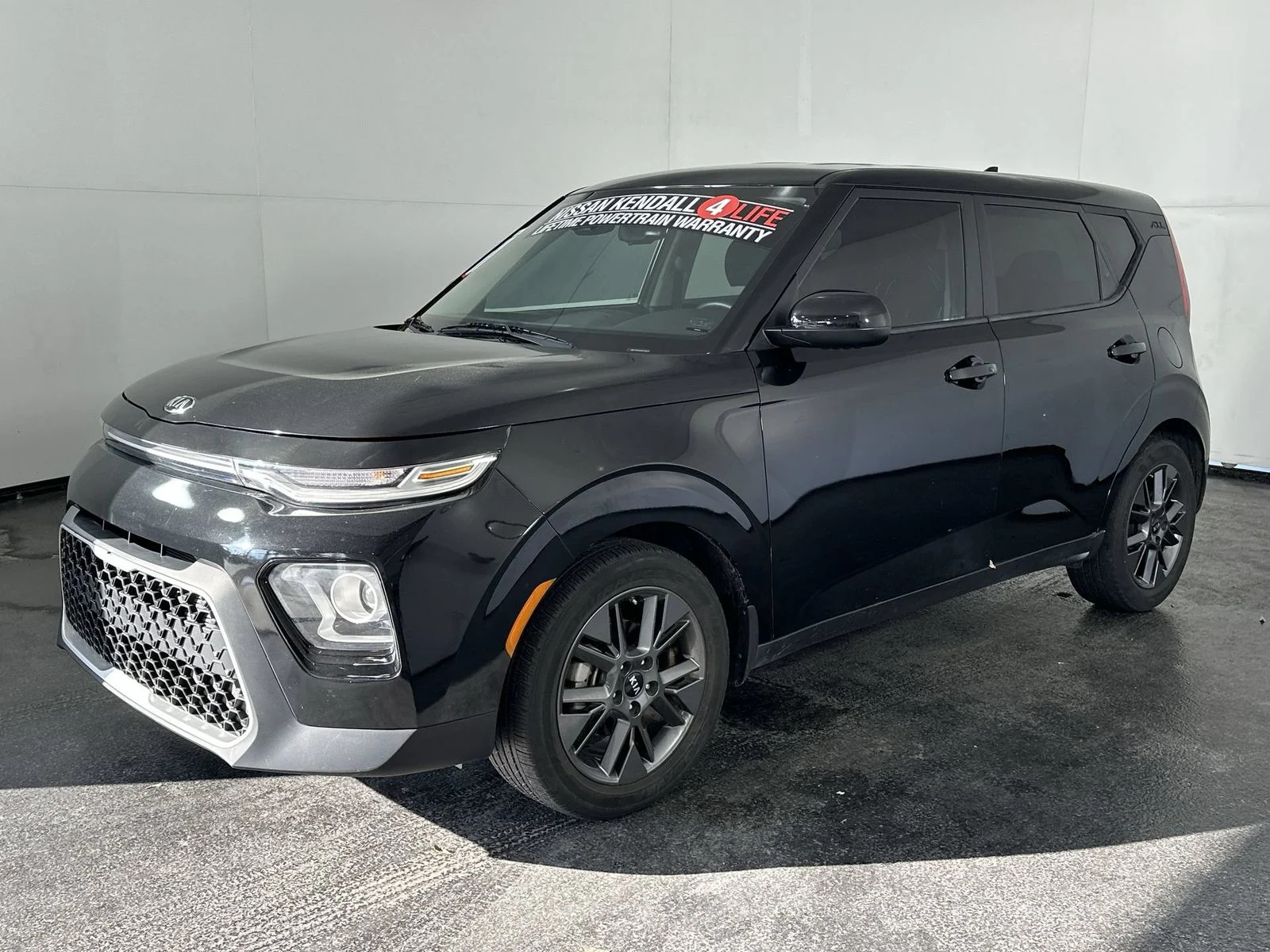 Used 2020 Black Kia EX image 4