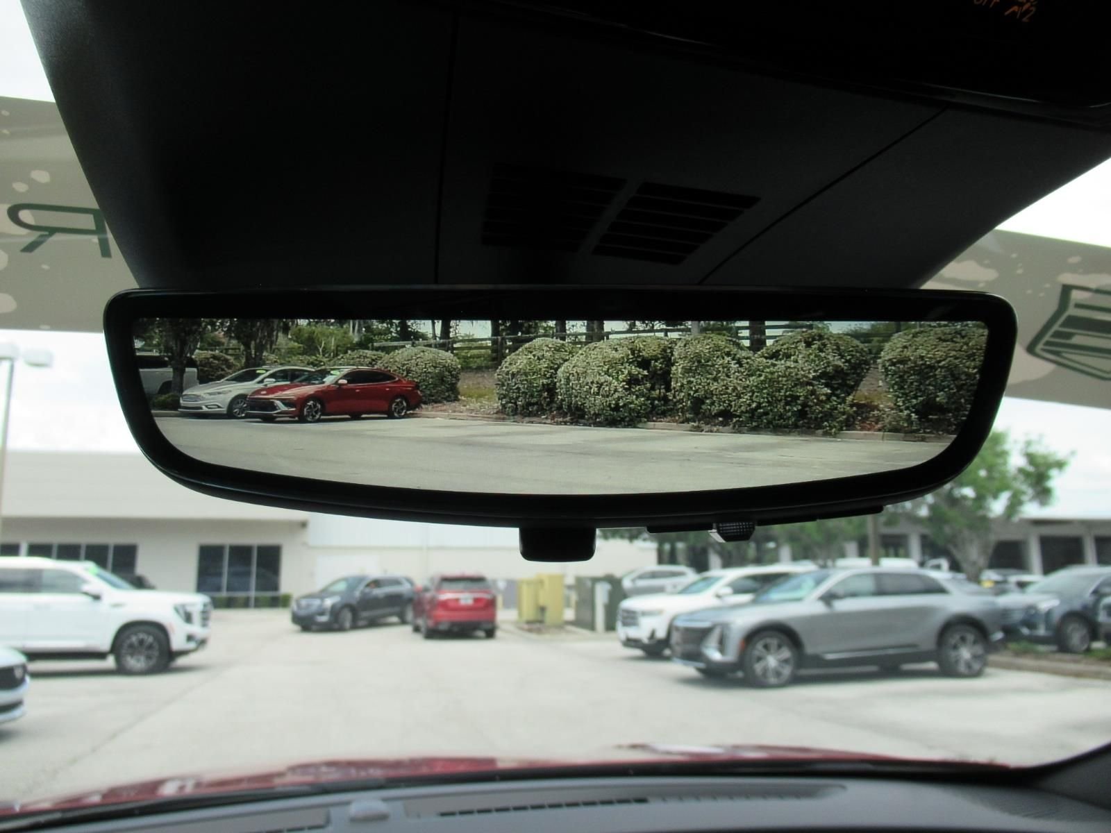 Used 2025 Red Cadillac Luxury image 31