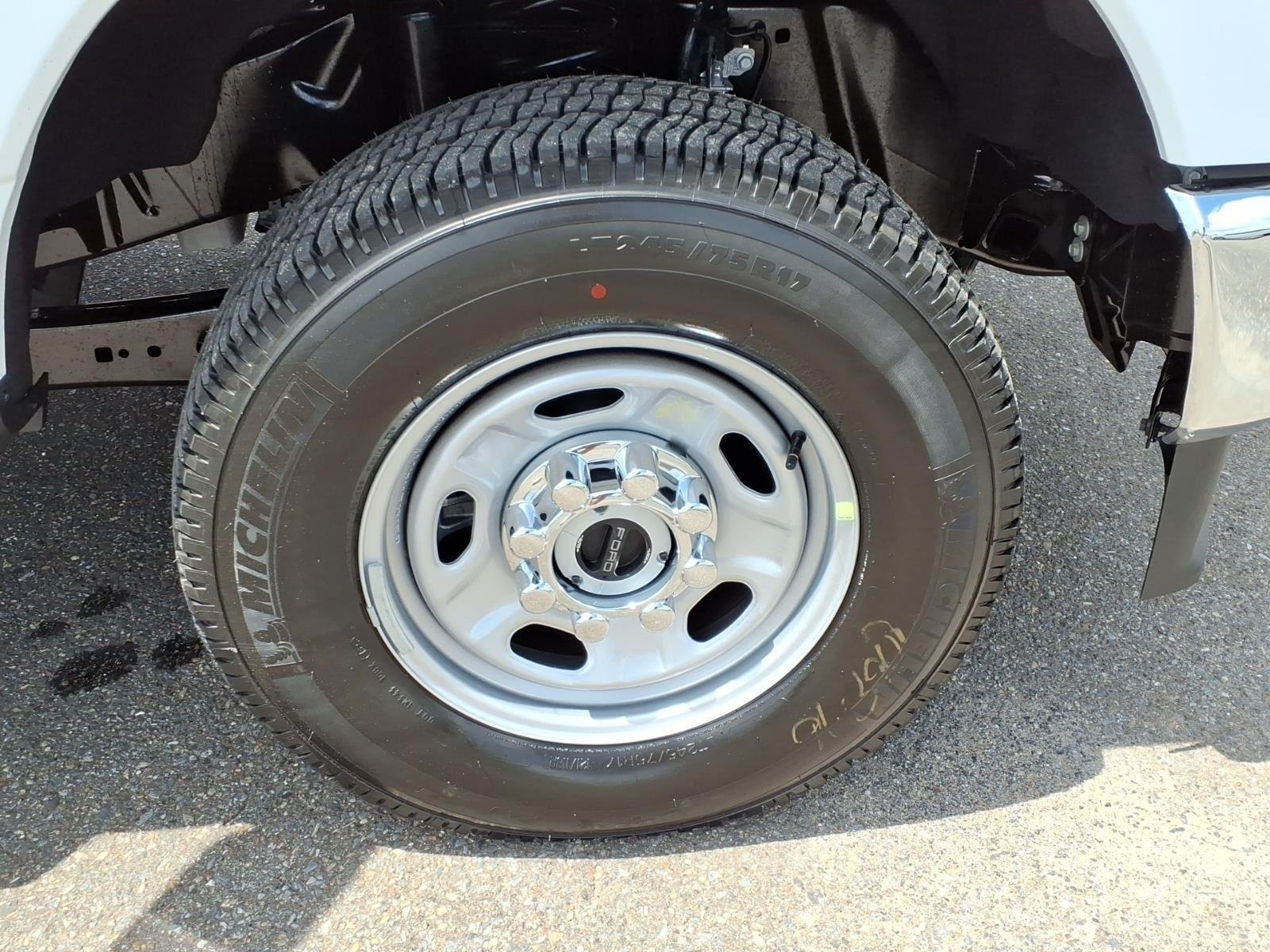 New 2026 Oxford White Ford F-350® XL image 13