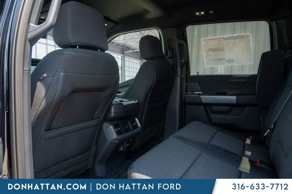 New 2026 Agate Black Metallic Ford XLT image 21