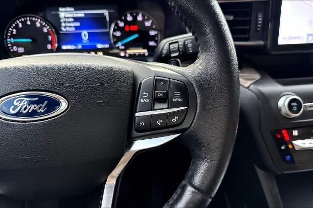 Used 2020 White Ford Limited image 14