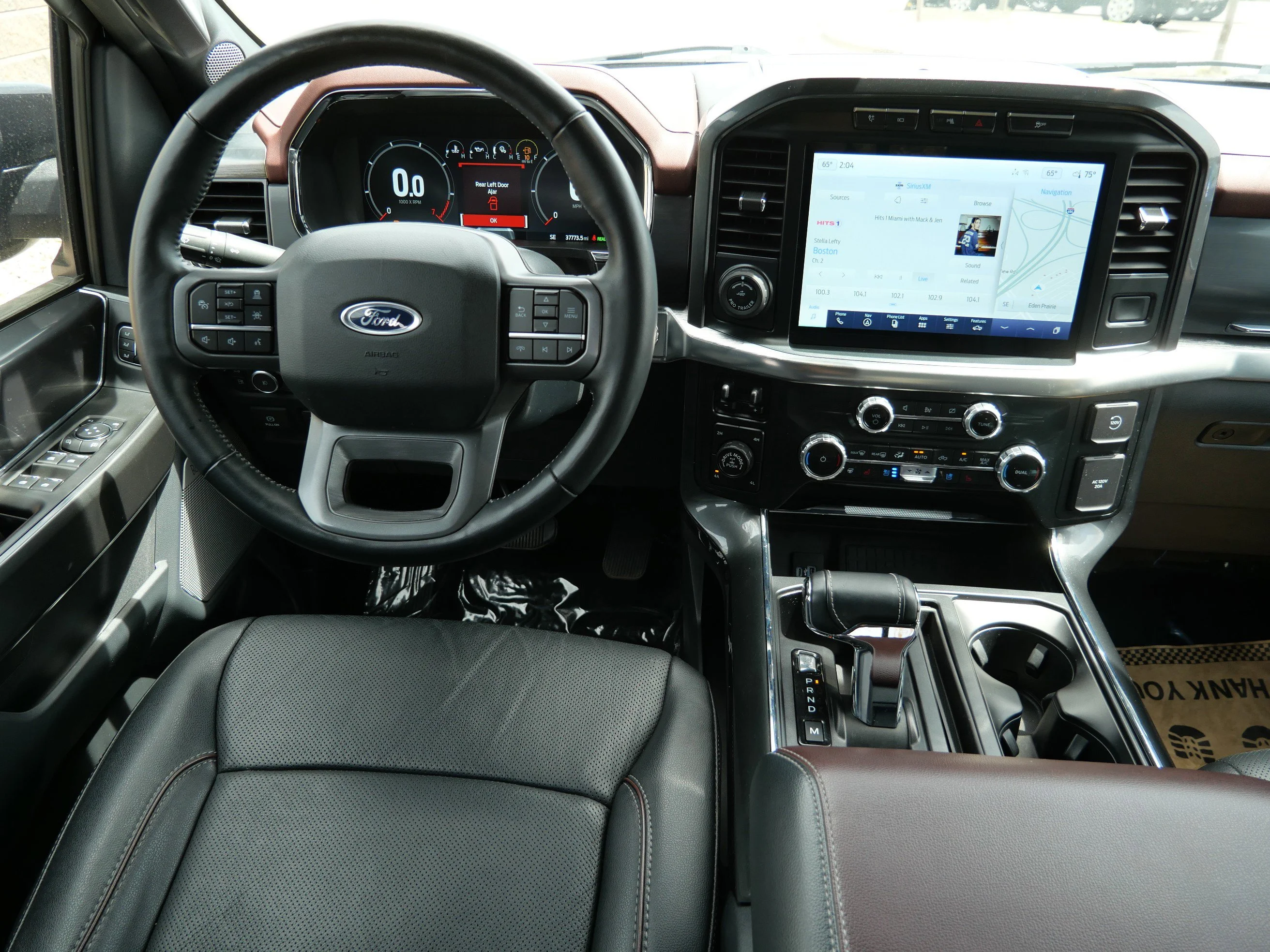 Certified Used 2022 Agate Black Metallic Ford LARIAT image 16