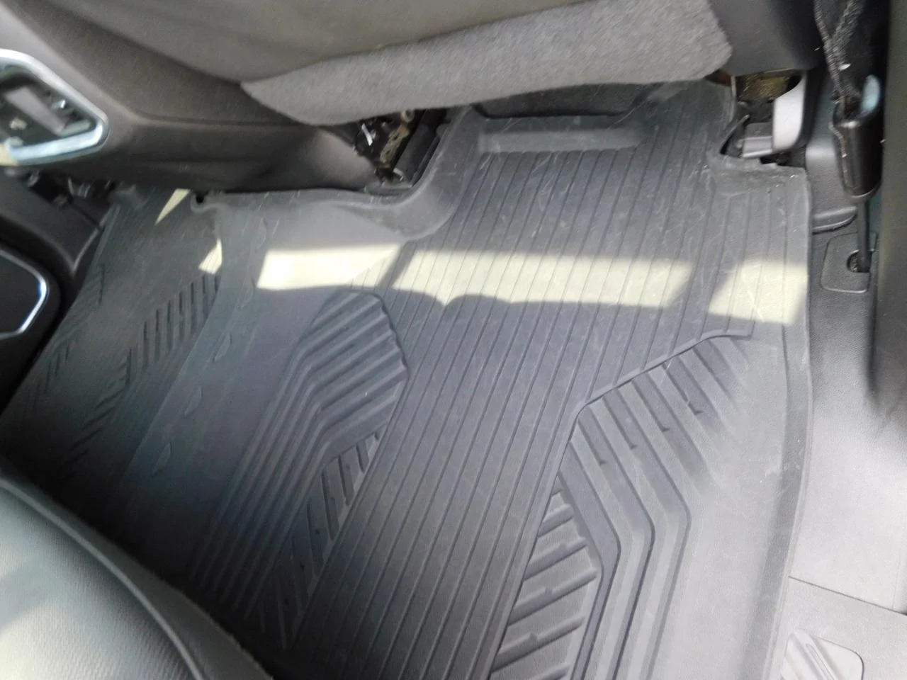 Used 2023 Silver Chevrolet 4WD CREW CAB 147 in LTZ image 15