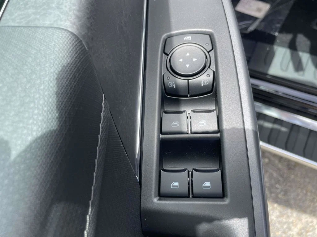 New 2026 Black Ford XLT image 16