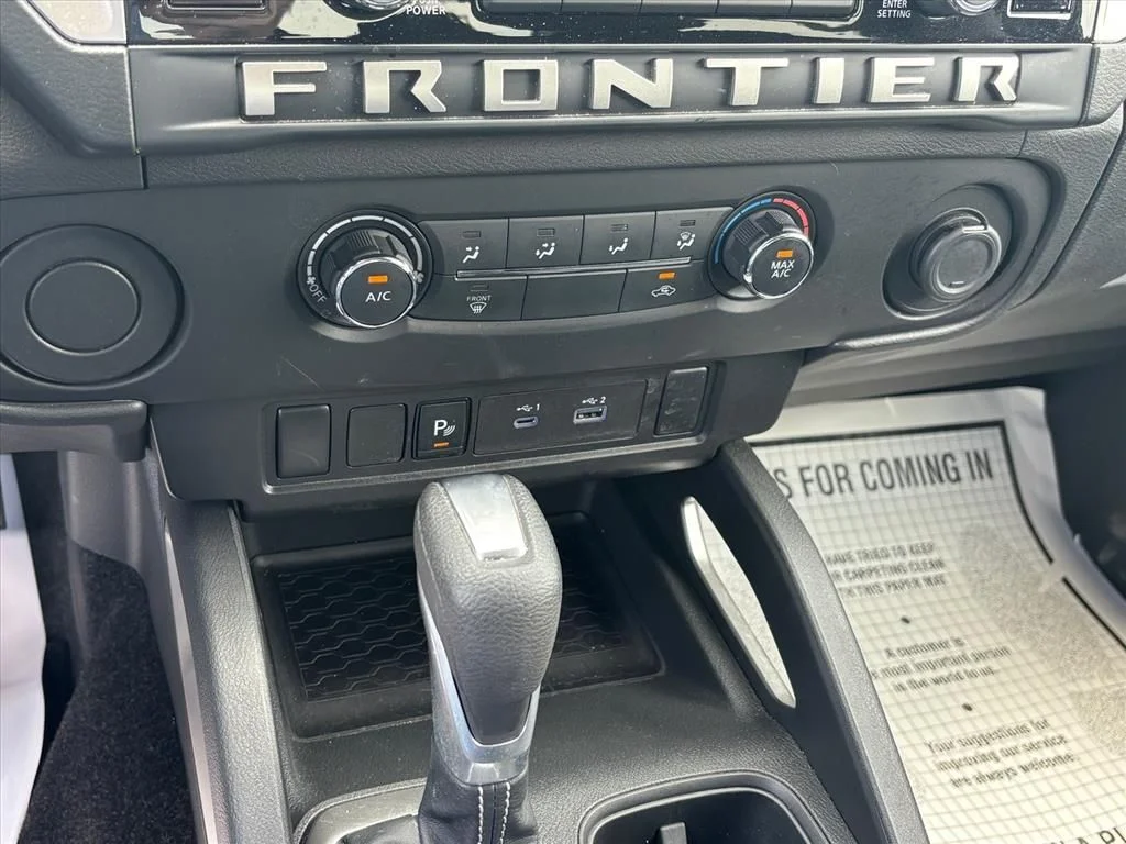 Used 2025 White Nissan SV image 18