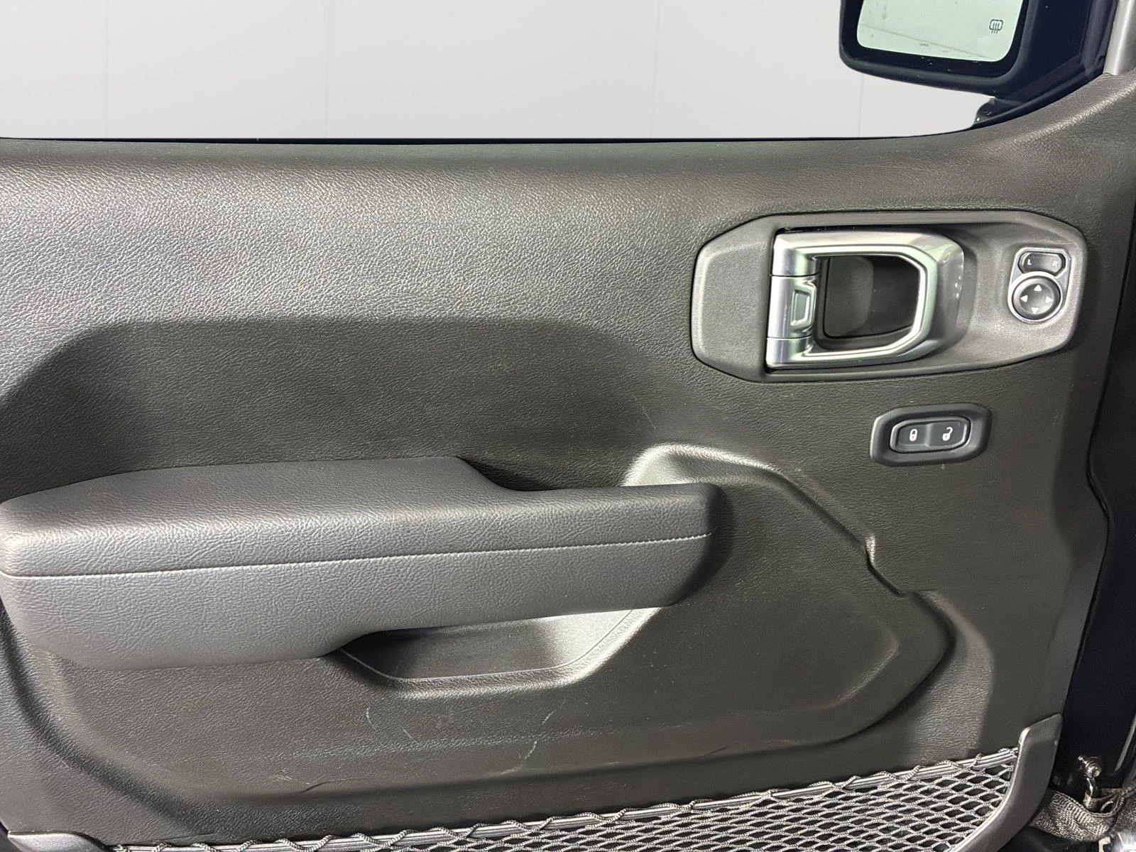 Used 2025 Black Clearcoat Jeep Sport S image 26