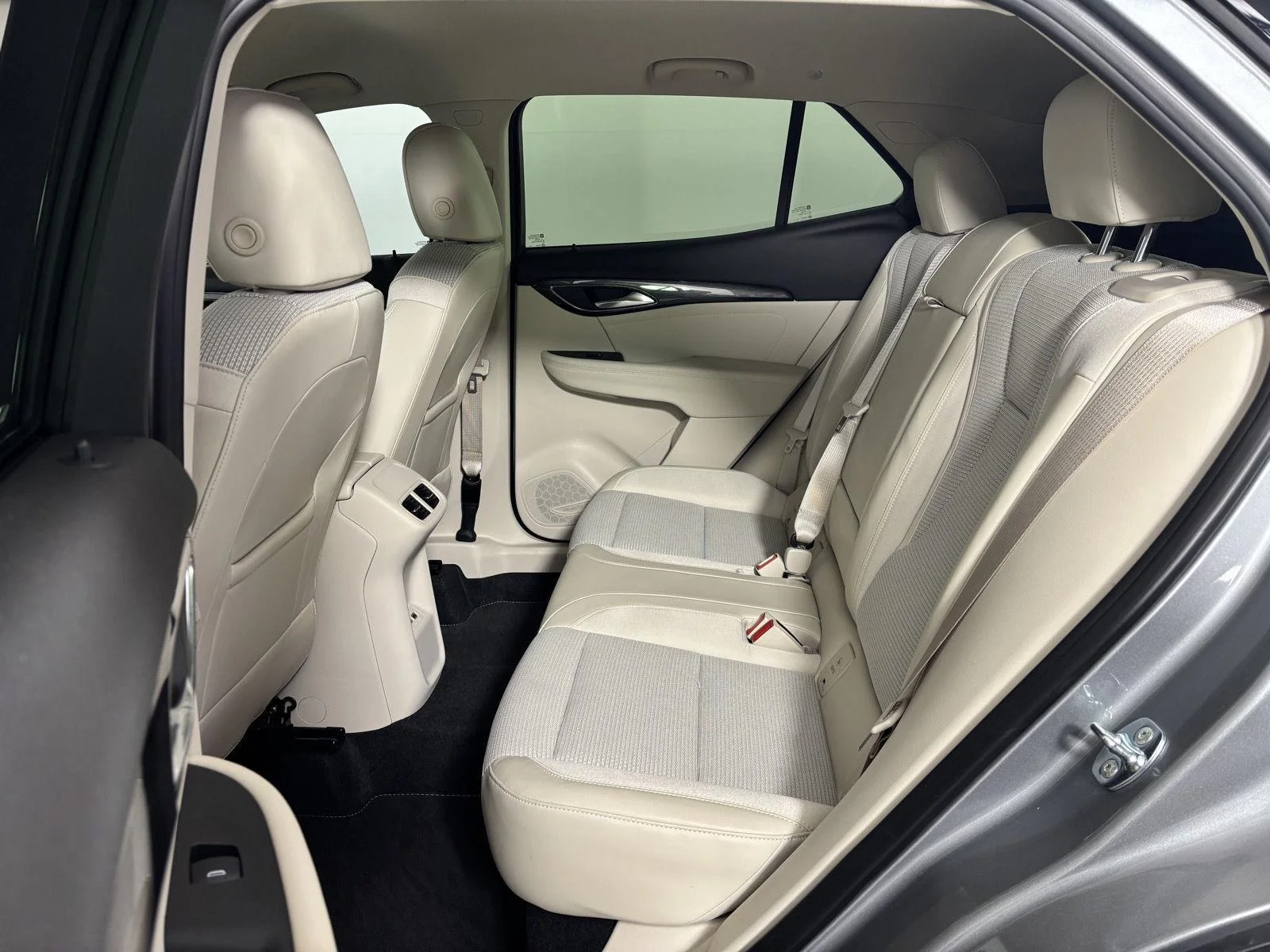 Used 2023 Moonstone Gray Metallic Buick Preferred image 15