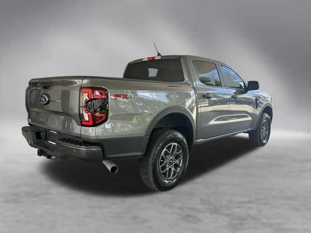 Used 2025 Gray Ford XLT image 2