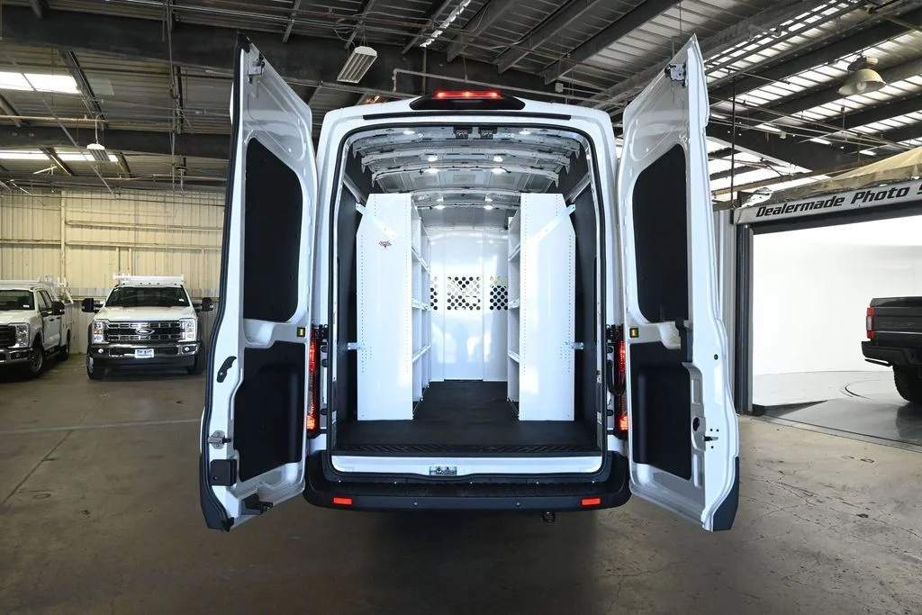 New 2026 Oxford White Ford Base image 22