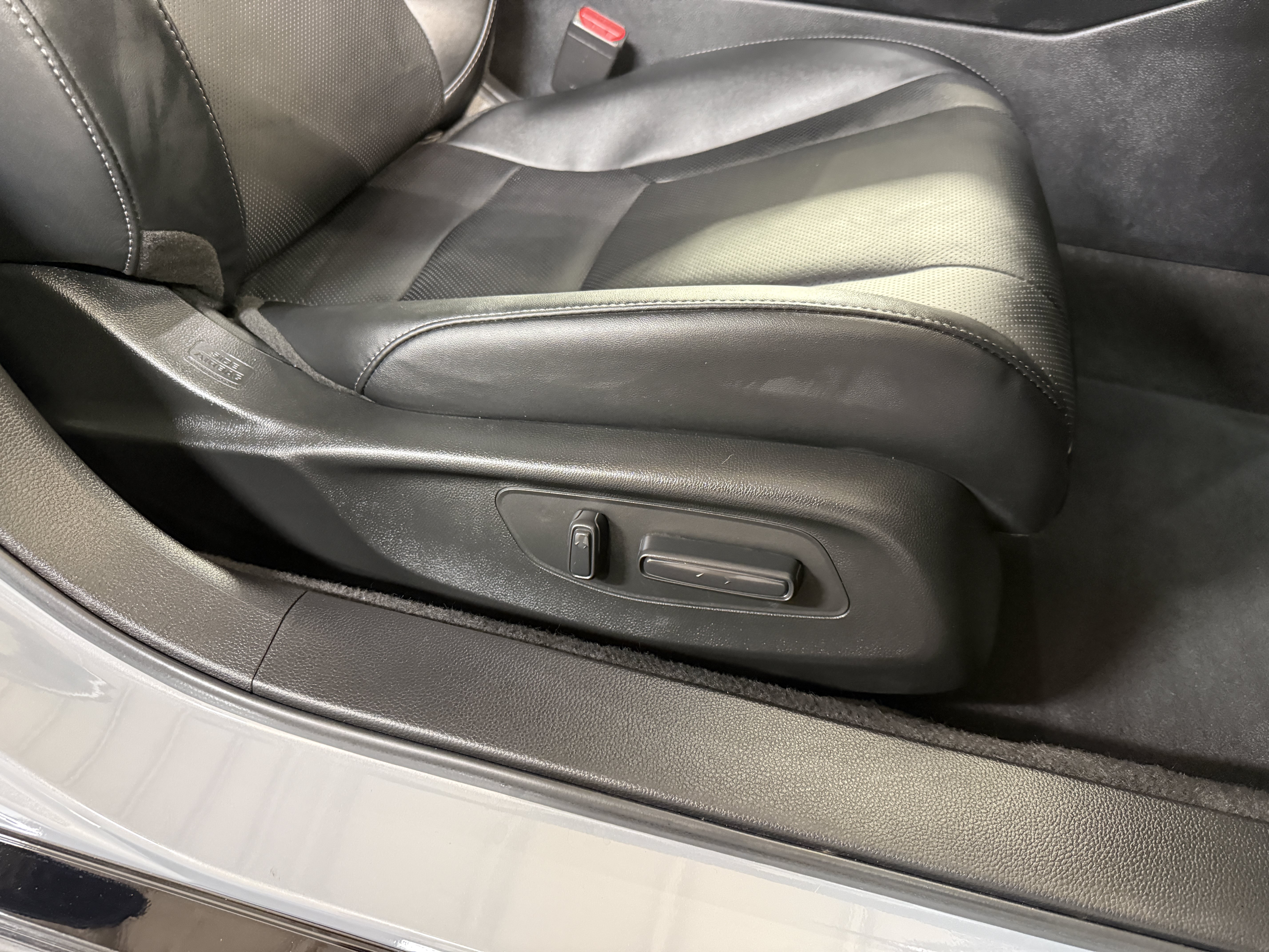 Certified Used 2025 Urban Gray Pearl Honda Sport-L image 23