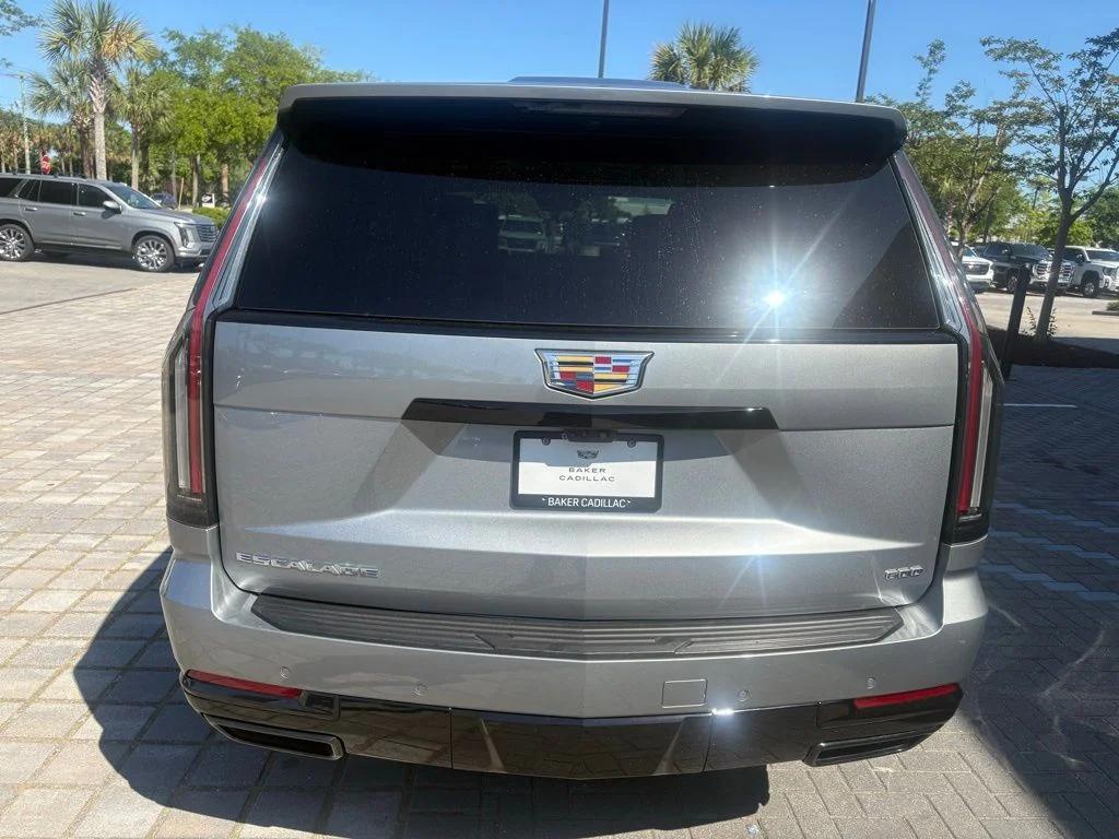 Used 2025 Silver Cadillac Sport Platinum image 7