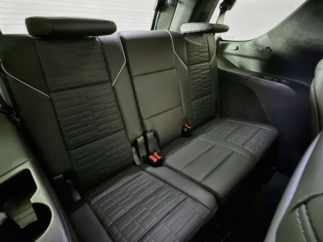 Used 2025 Galactic Gray Metallic Cadillac Sport Platinum image 29