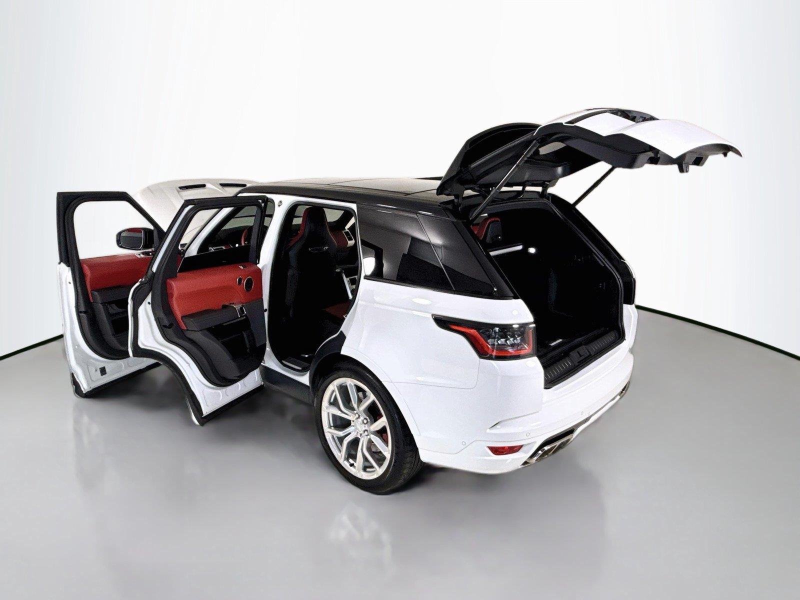 Used 2022 Fuji White Land Rover SVR image 44