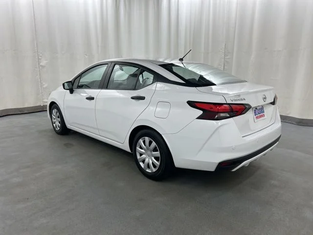 Used 2021 White Nissan 1.6 S image 3