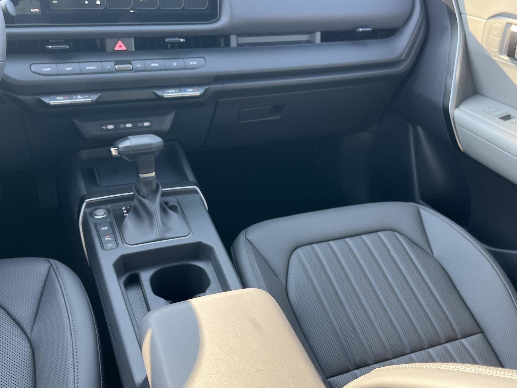 New 2027 Aurora Black Pearl Kia X-Line S image 15