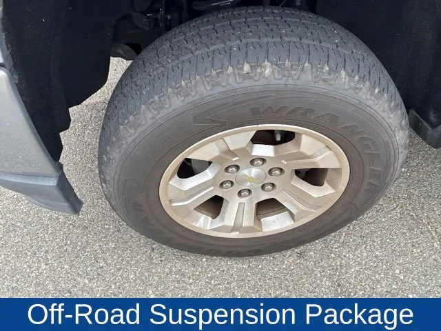 Used 2017 PEPPERDUST METALLIC Chevrolet LT image 8