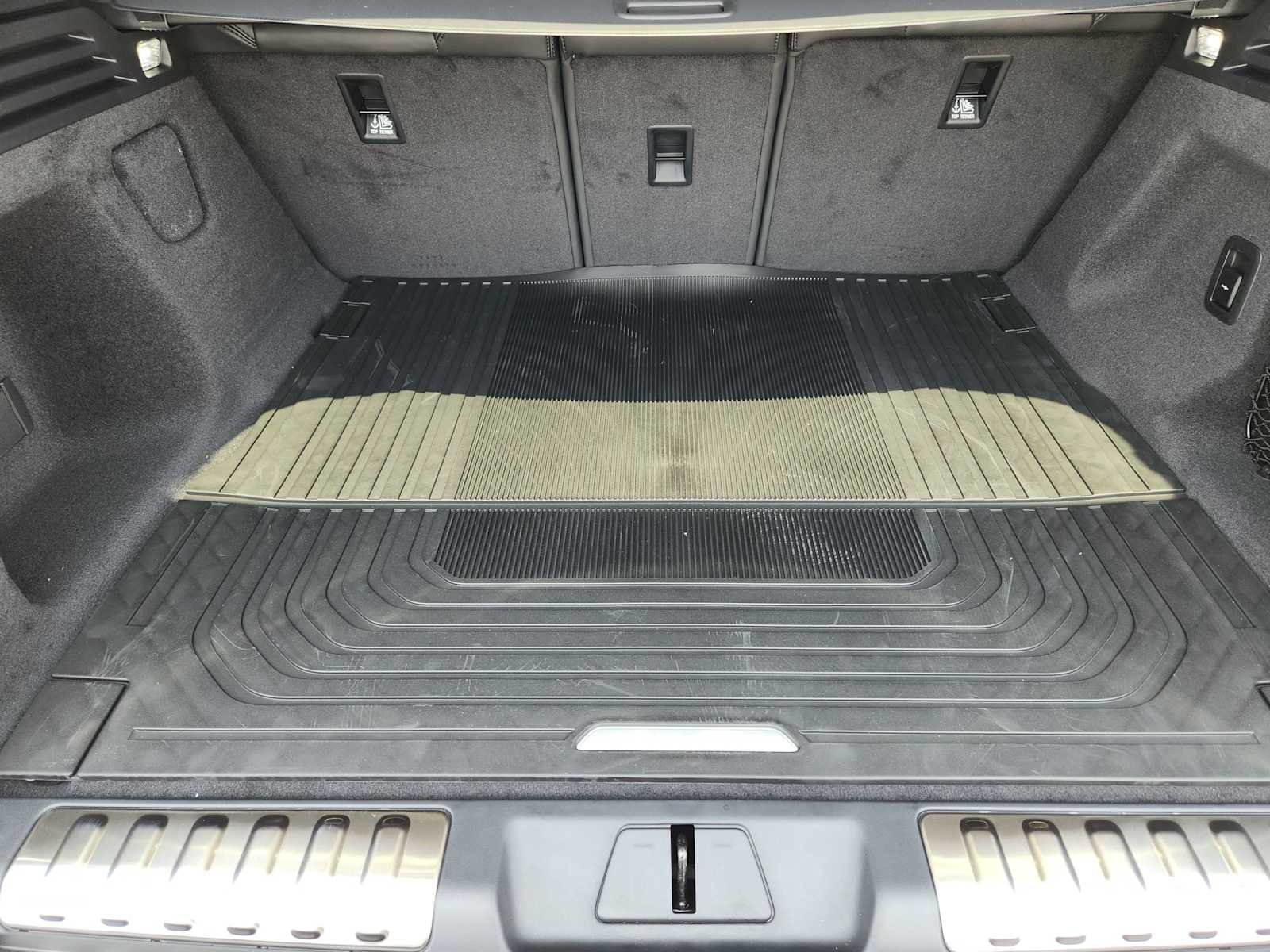 New 2026 Borasco Grey LAND ROVER Dynamic SE image 31