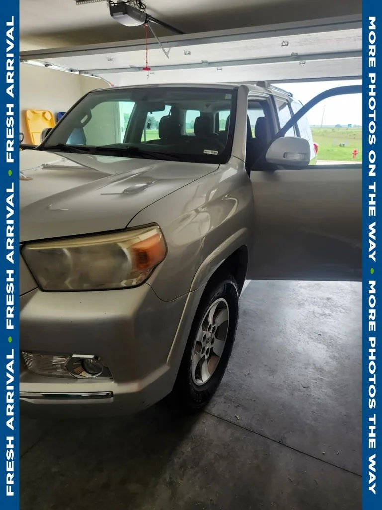 Used 2013 Silver Toyota SR5 image 4